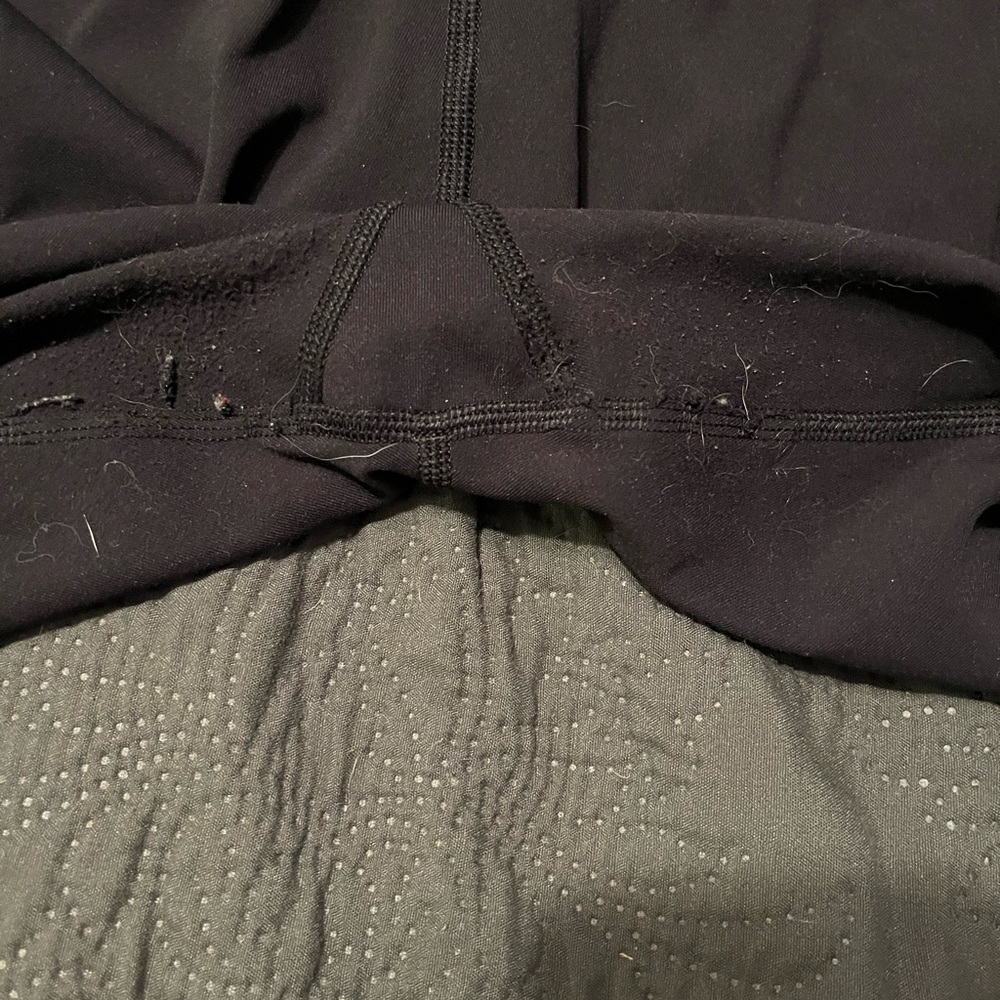 Black wunder under lululemon